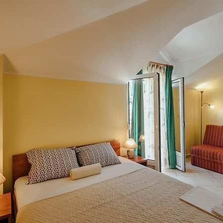 Guest House Villa Zivanovic Херцег-Нови Экстерьер фото