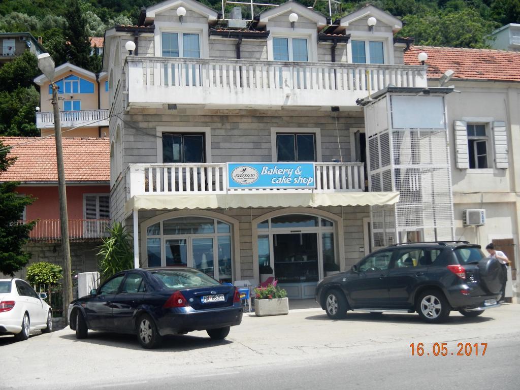 Guest House Villa Zivanovic Херцег-Нови Экстерьер фото