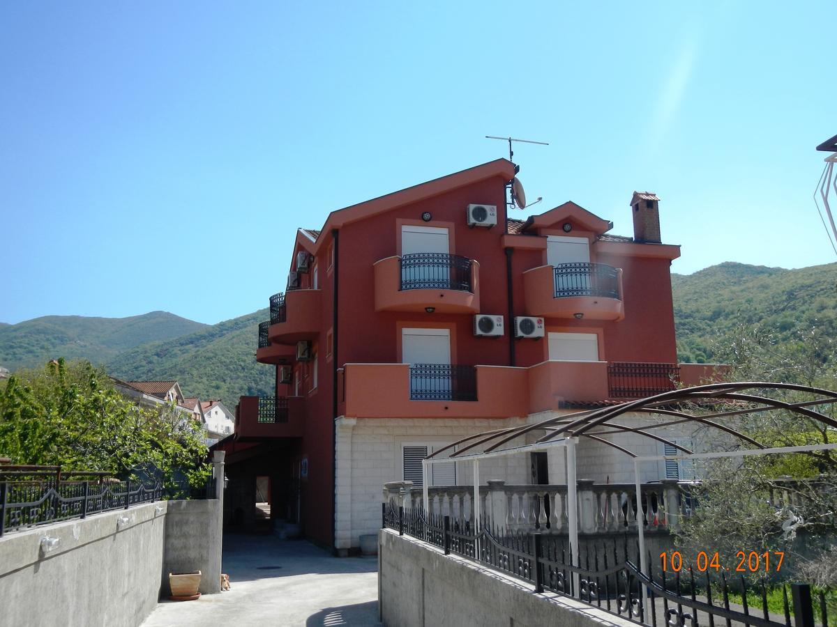 Guest House Villa Zivanovic Херцег-Нови Экстерьер фото