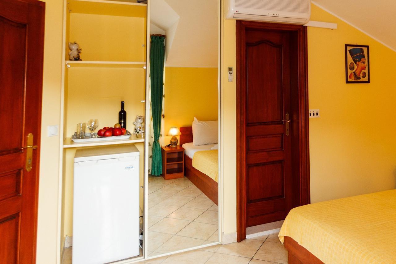 Guest House Villa Zivanovic Херцег-Нови Экстерьер фото