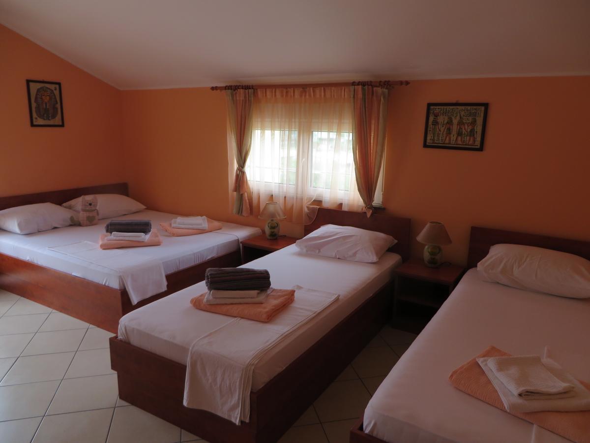 Guest House Villa Zivanovic Херцег-Нови Экстерьер фото