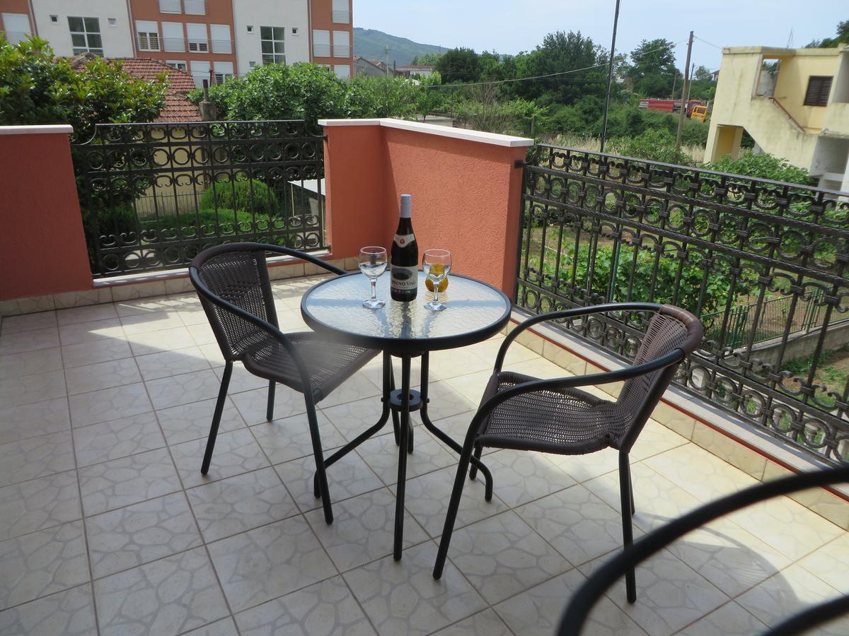 Guest House Villa Zivanovic Херцег-Нови Экстерьер фото