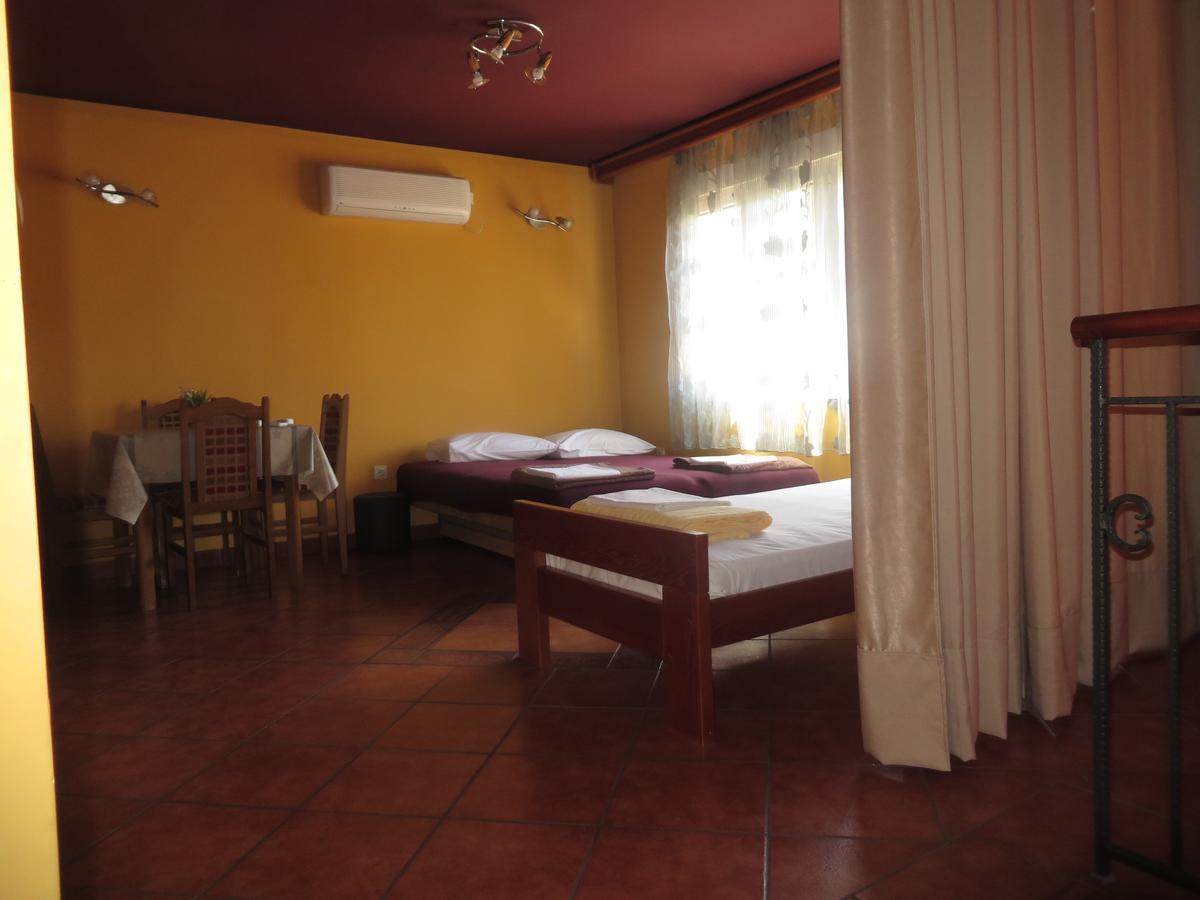 Guest House Villa Zivanovic Херцег-Нови Экстерьер фото