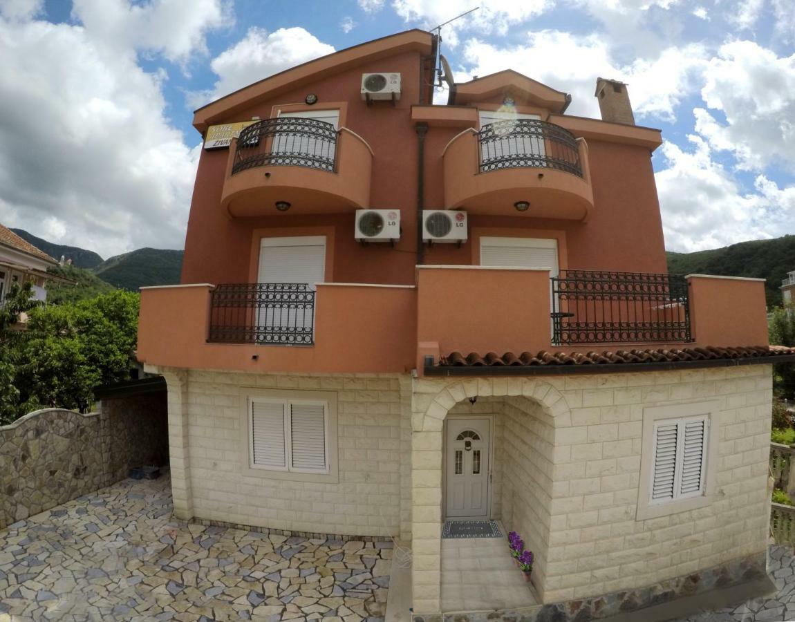 Guest House Villa Zivanovic Херцег-Нови Экстерьер фото